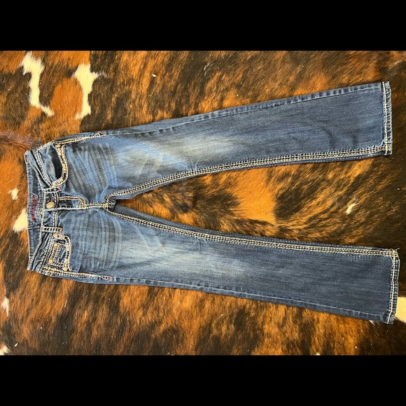 Grace in LA Jeans - Picture 2 of 4